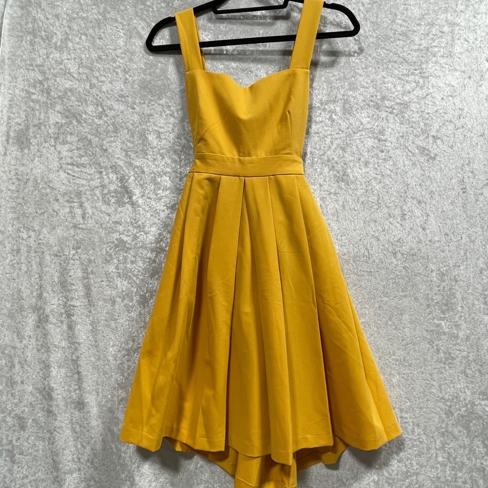 Sunny yellow overall jumper